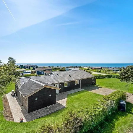 3 Bedroom Pet Friendly In Slagelse Holiday home