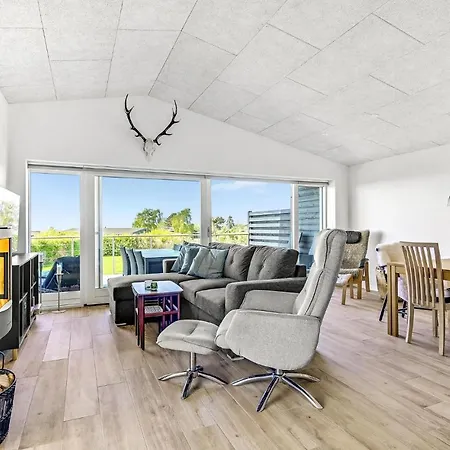 3 Bedroom Pet Friendly In Slagelse Holiday home *